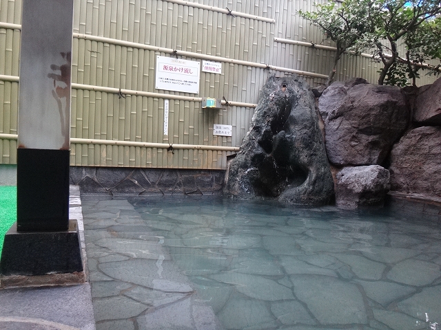 浅の川温泉 湯楽の露天風呂