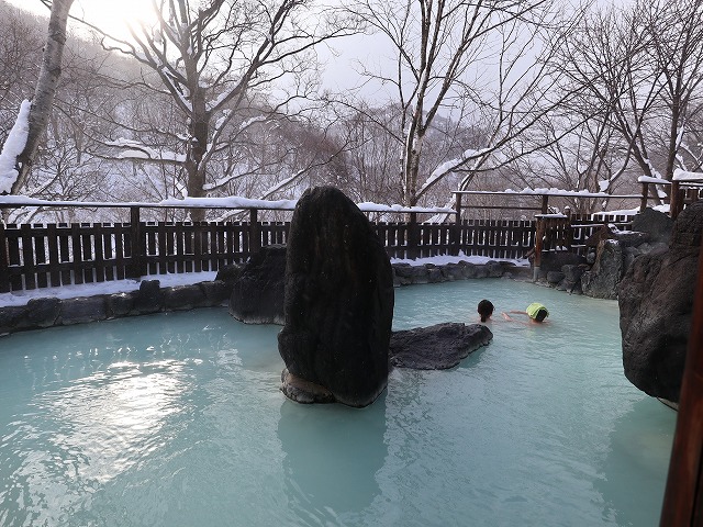 松川温泉峡雲荘の混浴露天風呂