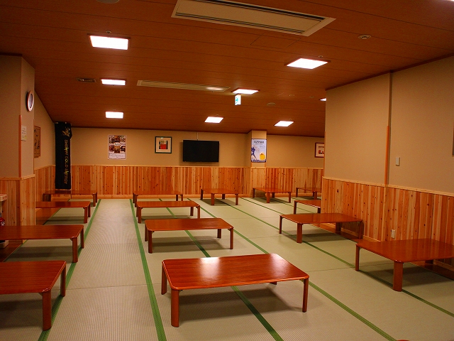 箱根小涌園ユネッサン森の湯の食事処兼休憩室
