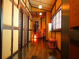深大寺天然温泉 湯守の里の廊下