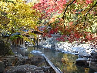 宝川温泉の紅葉