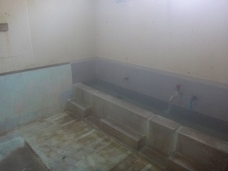 草津温泉　長栄の湯の掛け湯槽
