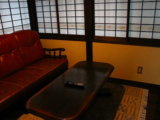 黒川温泉山みず木のお部屋のソファー