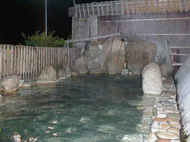 湯の口温泉の露天風呂
