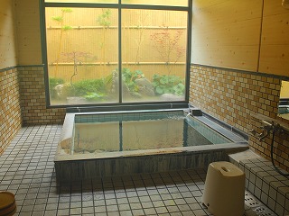 俵山温泉山口屋別館の大きい方の浴室(家族風呂)