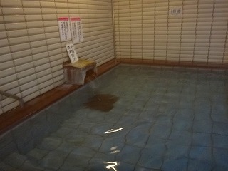 俵山温泉町の湯の浴室